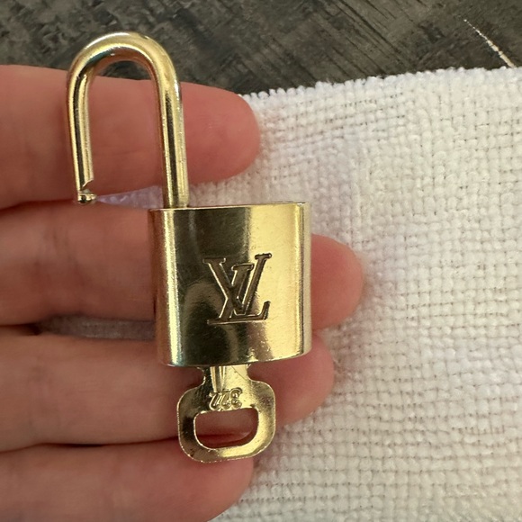 Louis Vuitton Authentic Lock and Key - Picture 3 of 6